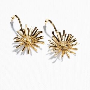 & Other Stories Gold Flower Bomb Drop Earrings – New Without Tags